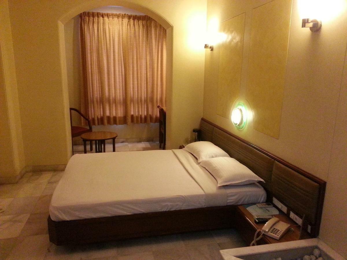 Hotel Ashray International, Sion - Near Bkc Bombay Exterior foto
